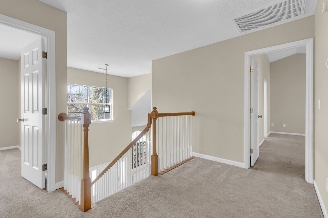 4084 Laurelwood Drive Photo 29