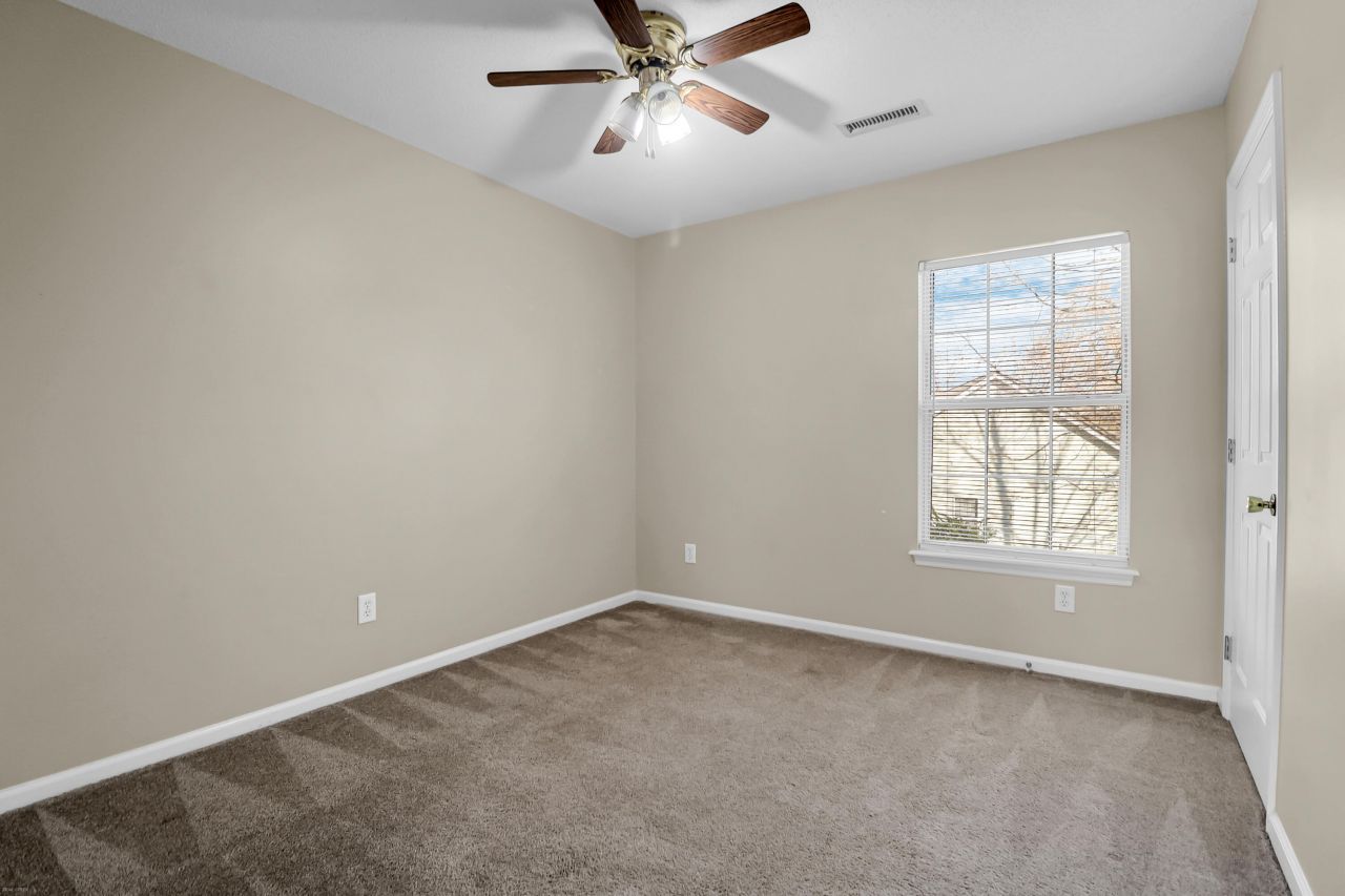 4084 Laurelwood Drive Photo 34