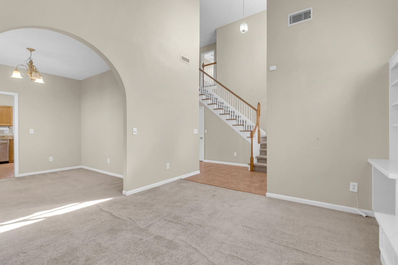 4084 Laurelwood Drive Photo 7