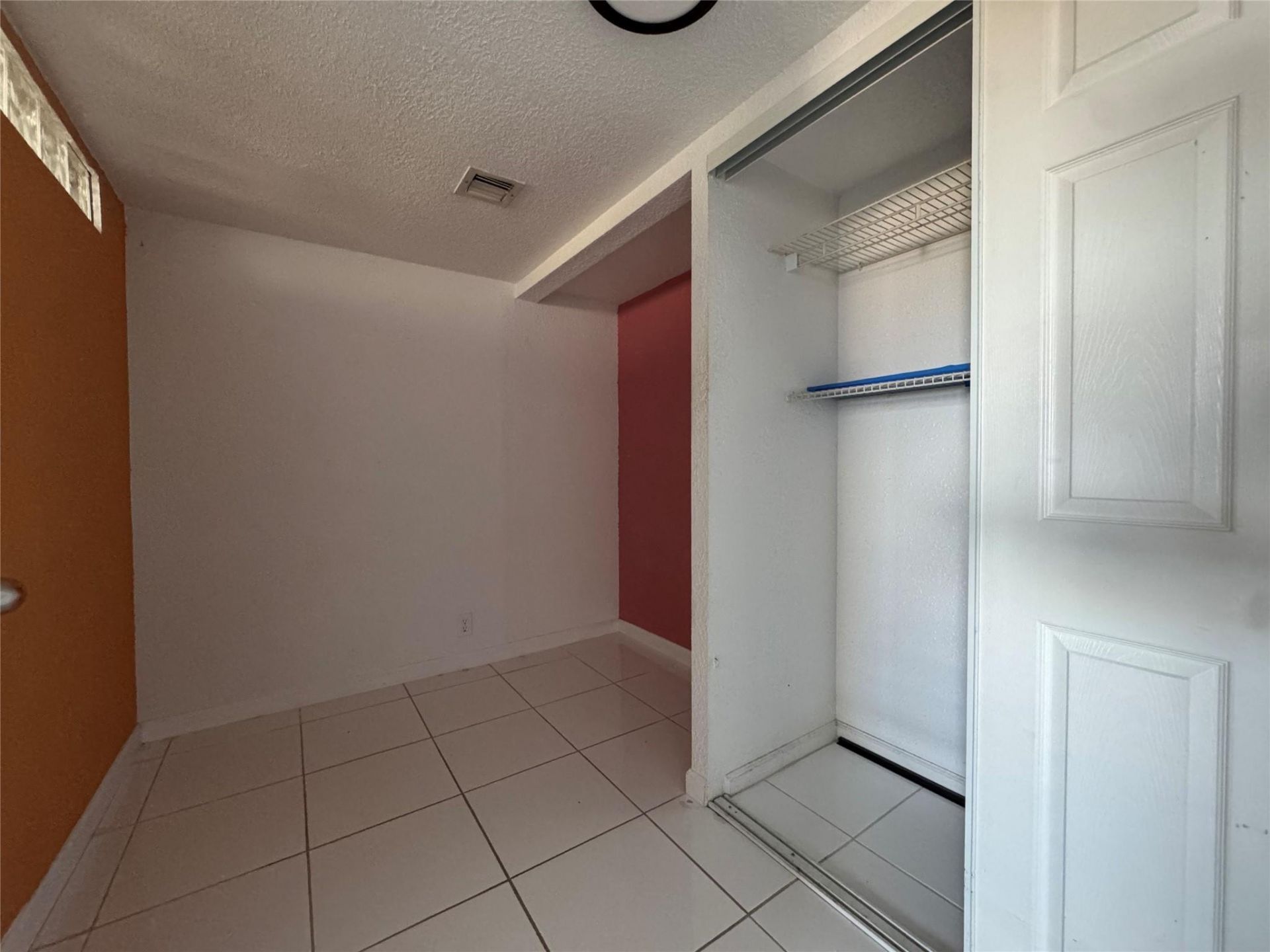 701 NW 19th St, Unit 503, Fort Lauderdale, FL 33311 Photo