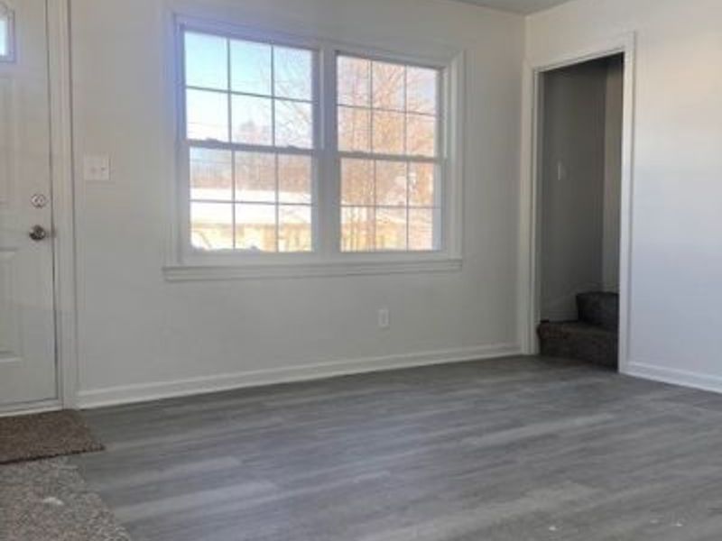 610 Elm Street, Struthers, OH 44471 Photo 5