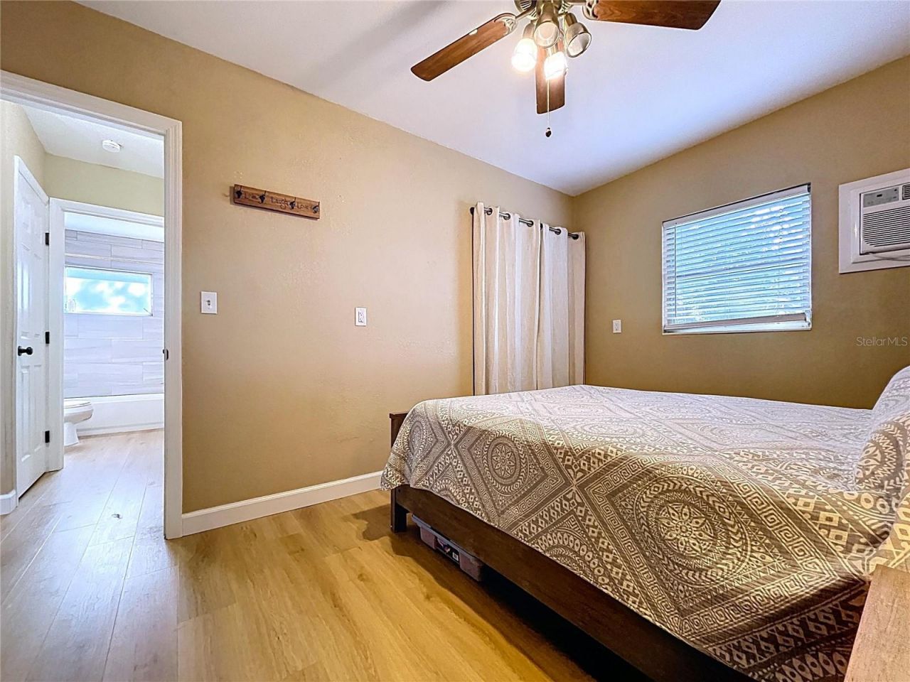 4042 Arkansas Avenue Ne, Saint Petersburg, FL 33703 Photo