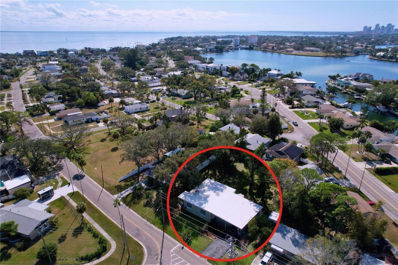 4042 Arkansas Avenue Ne, Saint Petersburg, FL 33703 Photo