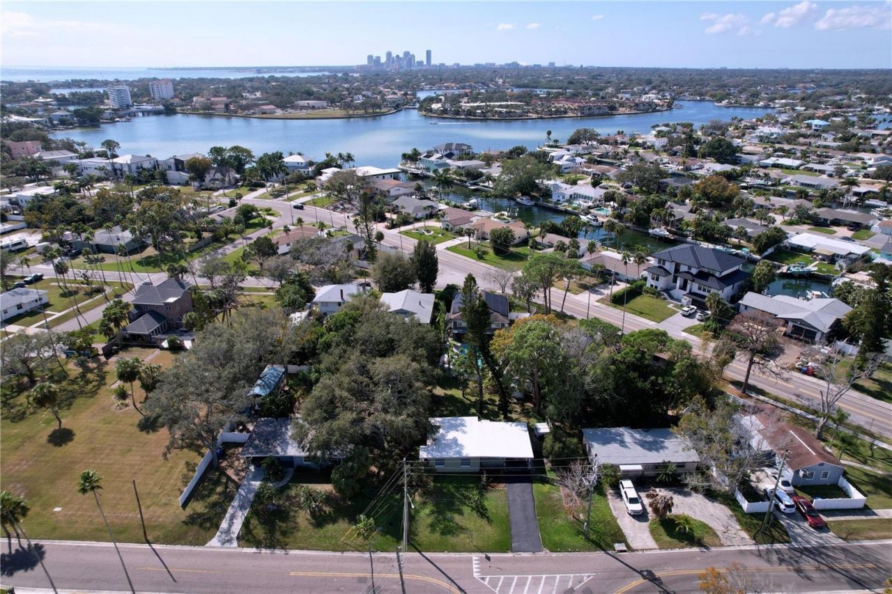 4042 Arkansas Avenue Ne, Saint Petersburg, FL 33703 Photo