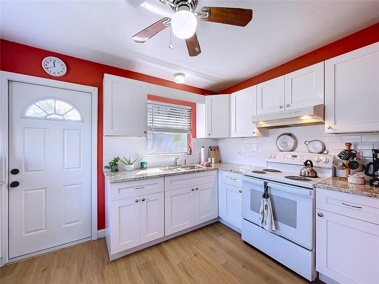 4042 Arkansas Avenue Ne, Saint Petersburg, FL 33703 Photo