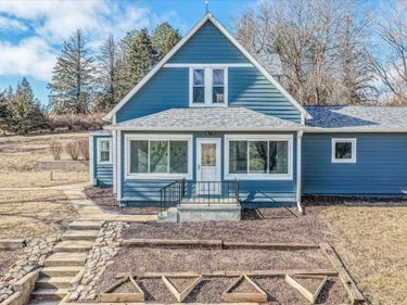 19305 YORK Road, MISSOURI VALLEY, IA 51555