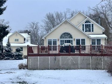 5653 E Davey Road, Brewerton, NY 13029