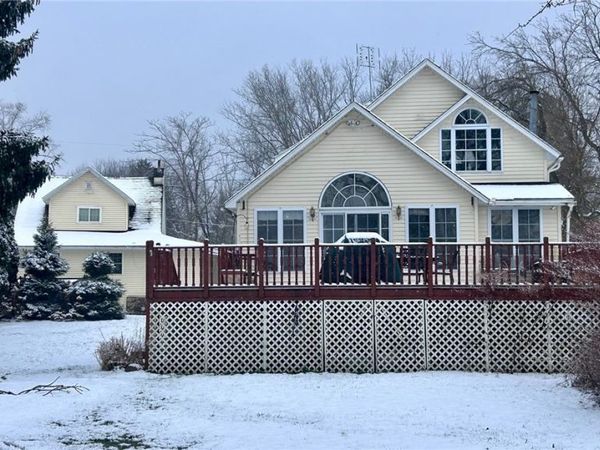 5653 E Davey Road, Brewerton, NY 13029