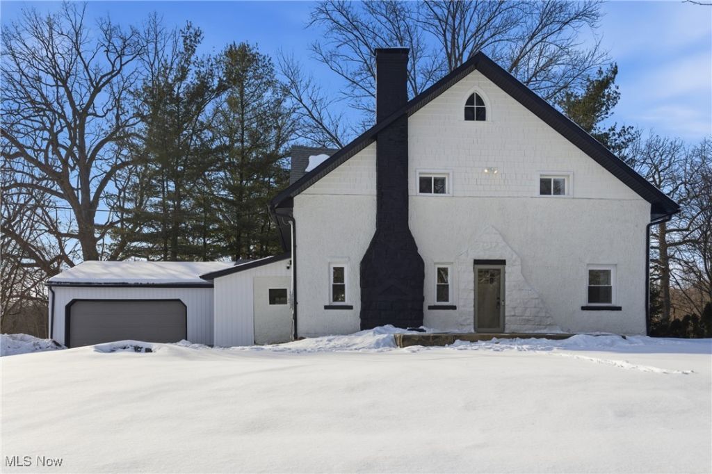 4689 Crystal Lake Avenue Nw, Canal Fulton, OH 44614 Main Photo