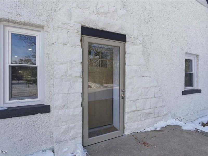 4689 Crystal Lake Avenue NW, Canal Fulton, OH 44614 Photo 3