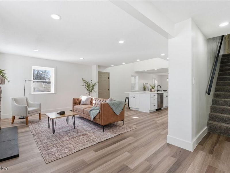 4689 Crystal Lake Avenue NW, Canal Fulton, OH 44614 Photo 4