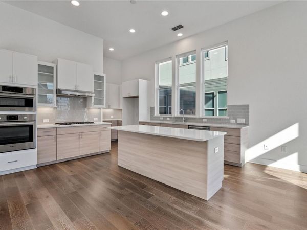 6300 Toscana Ave, Austin, TX 78724