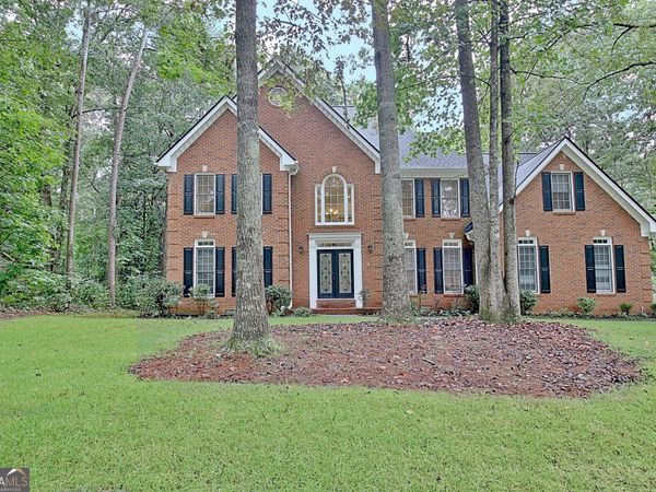 125 Oak Knoll, Fayetteville, GA 30214