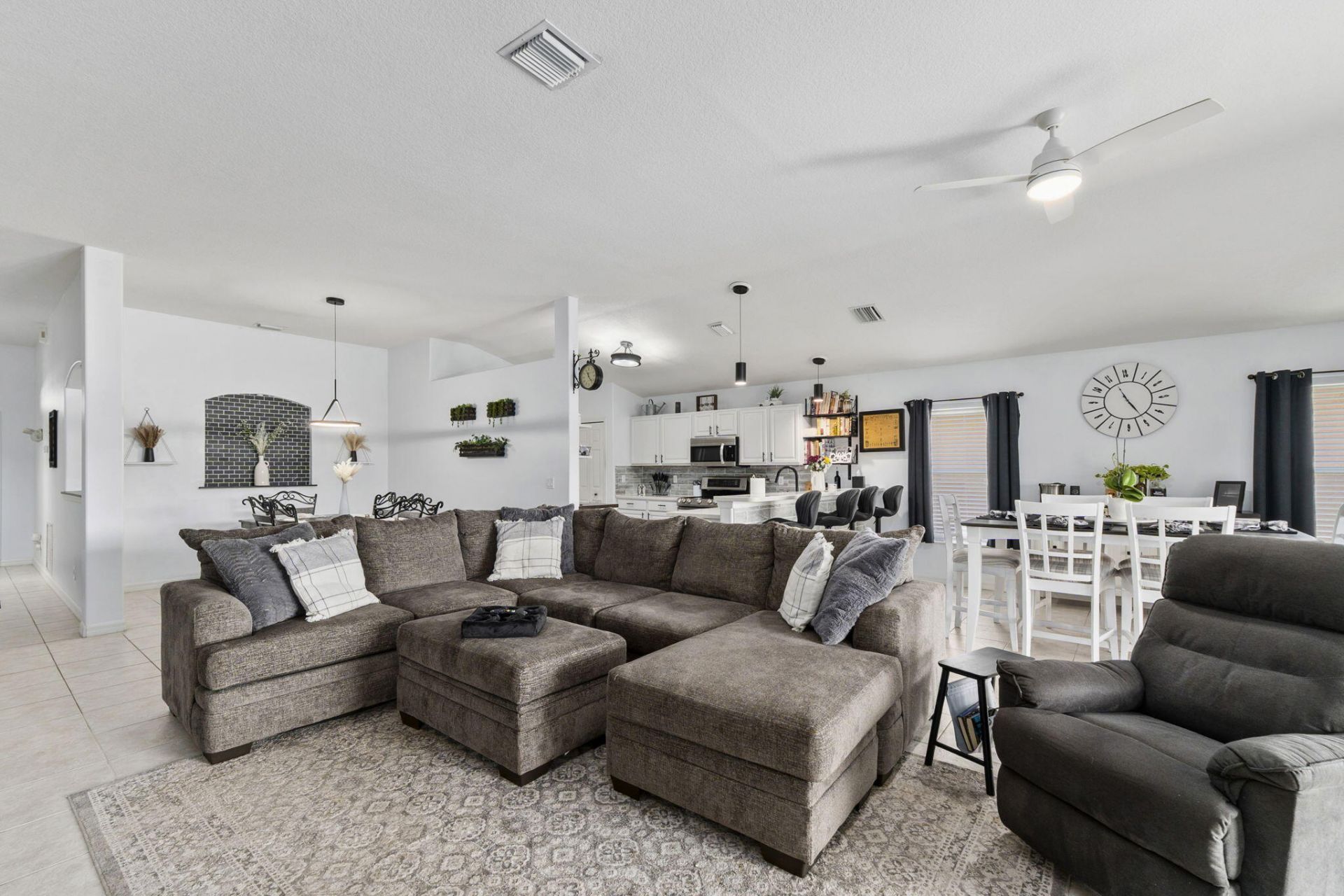 524 SW Cyrilla Trail Sw, Port Saint Lucie, FL 34953 Photo