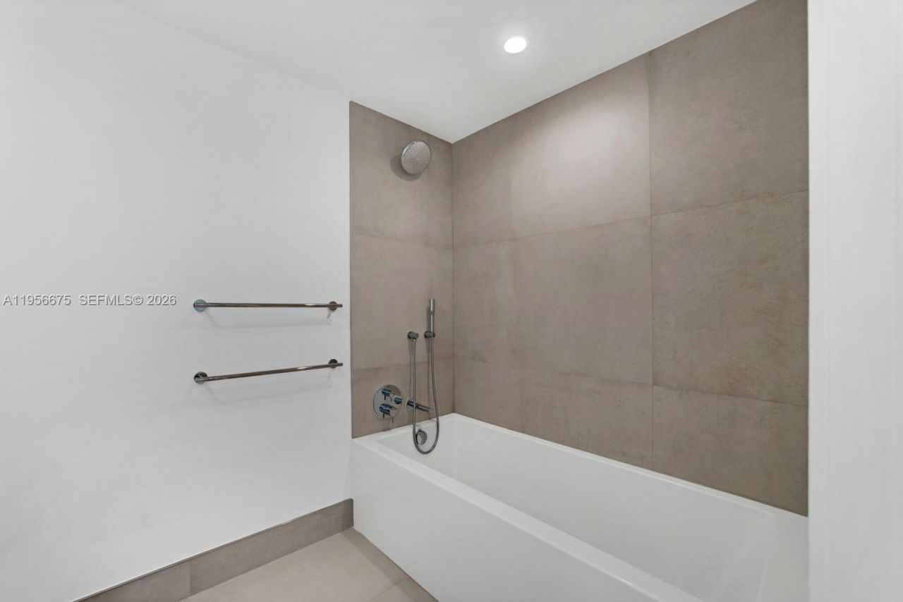 9221 E Bay Harbor Drive , Unit 412, Bay Harbor Islands, FL 33154 Photo