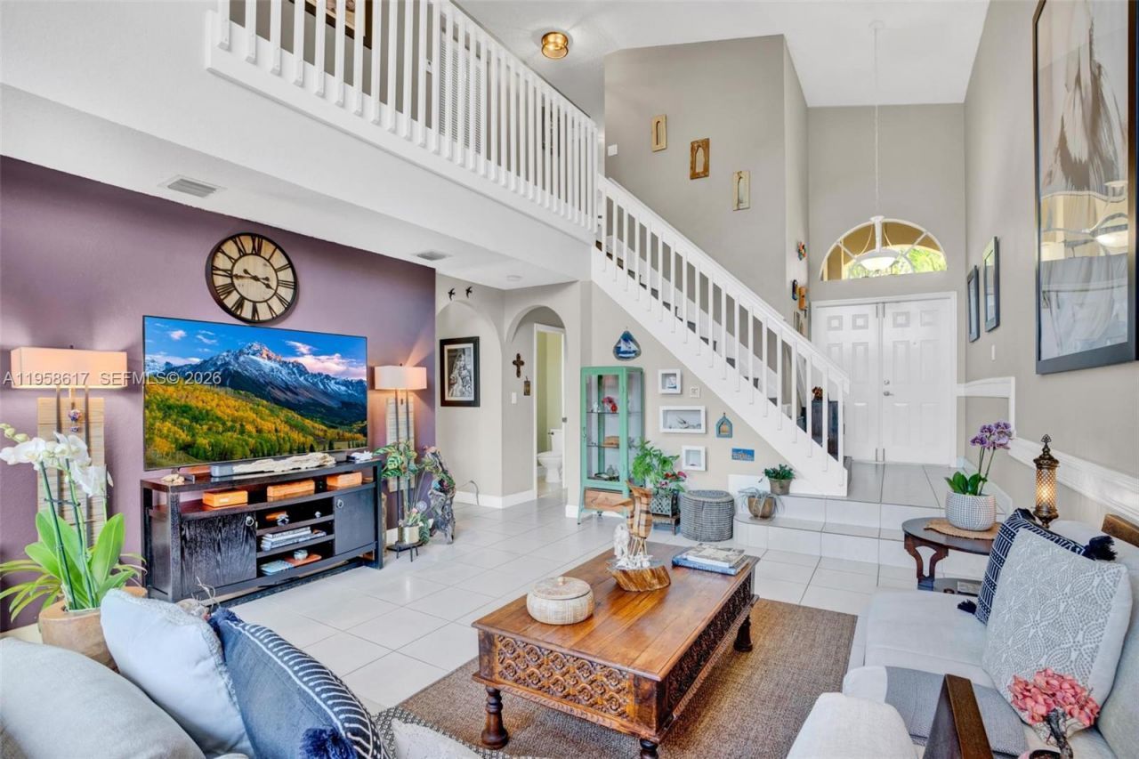 5337 NW 113th Pl, Doral, FL 33178 Photo