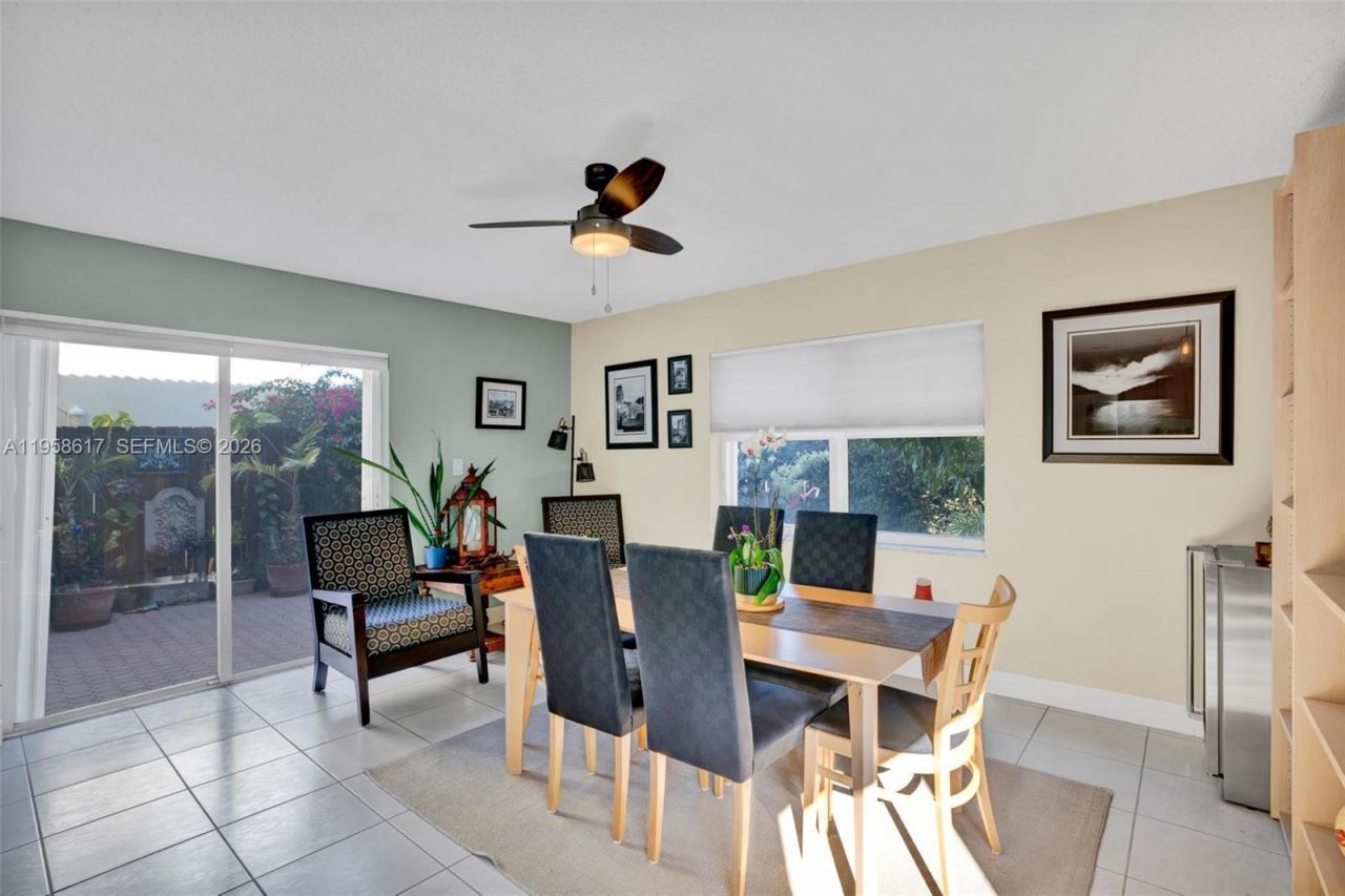 5337 NW 113th Pl, Doral, FL 33178 Photo