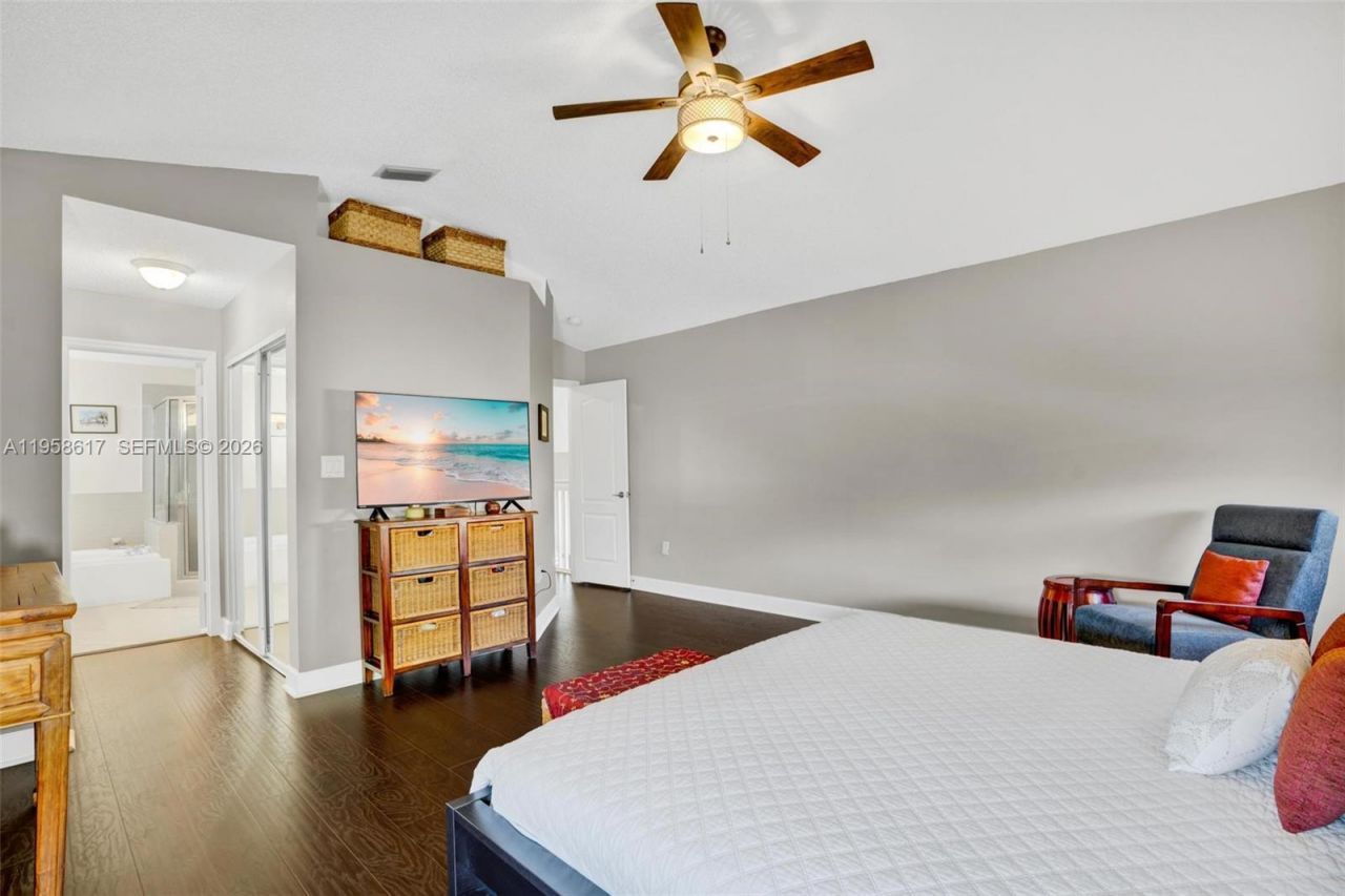 5337 NW 113th Pl, Doral, FL 33178 Photo