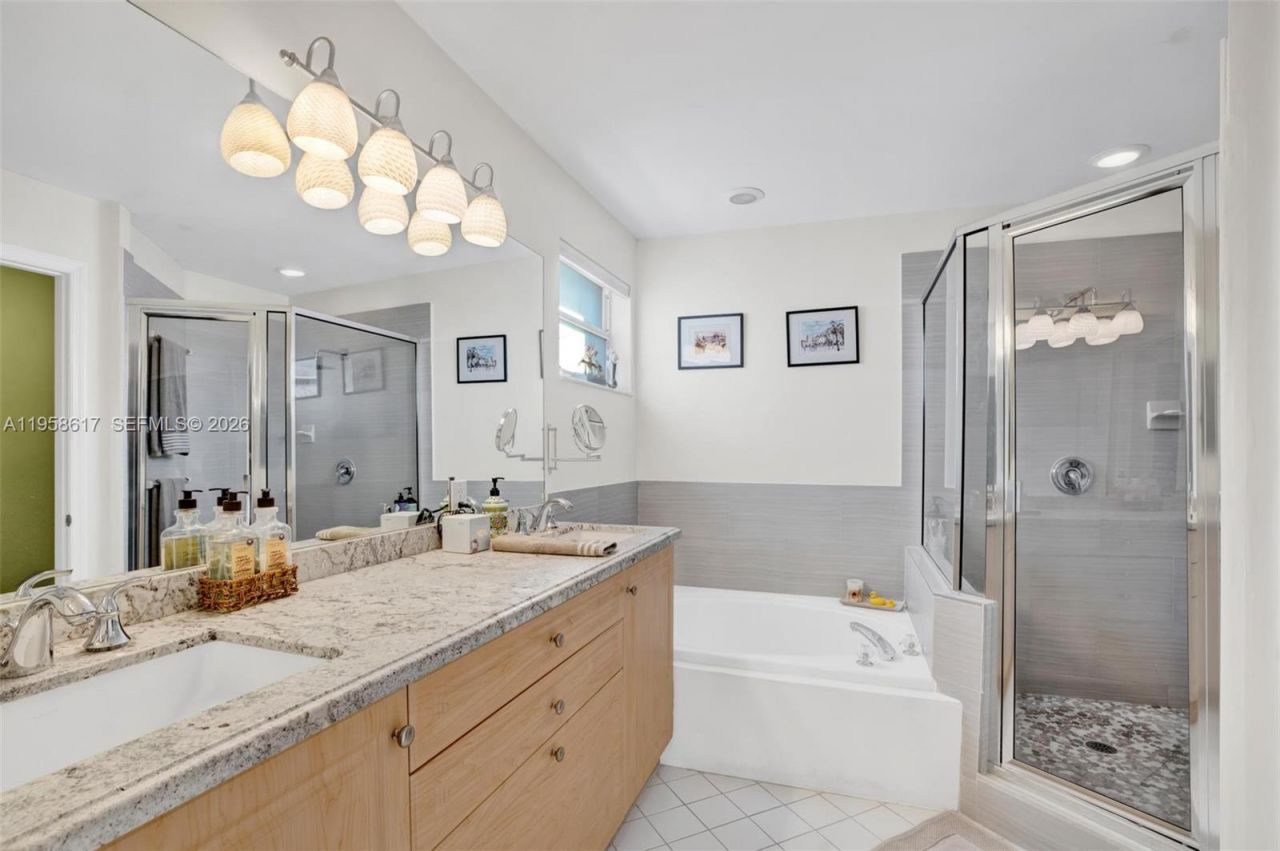 5337 NW 113th Pl, Doral, FL 33178 Photo