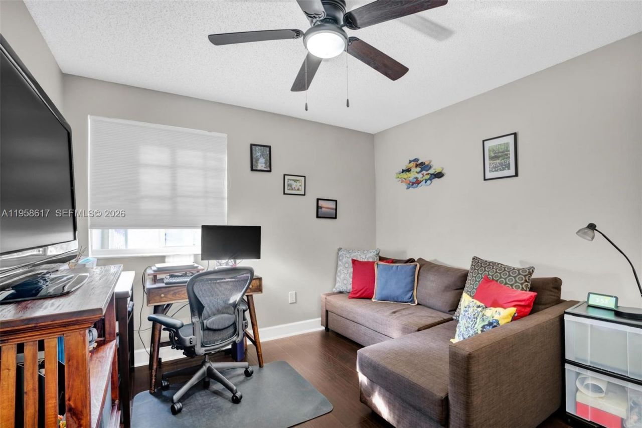 5337 NW 113th Pl, Doral, FL 33178 Photo