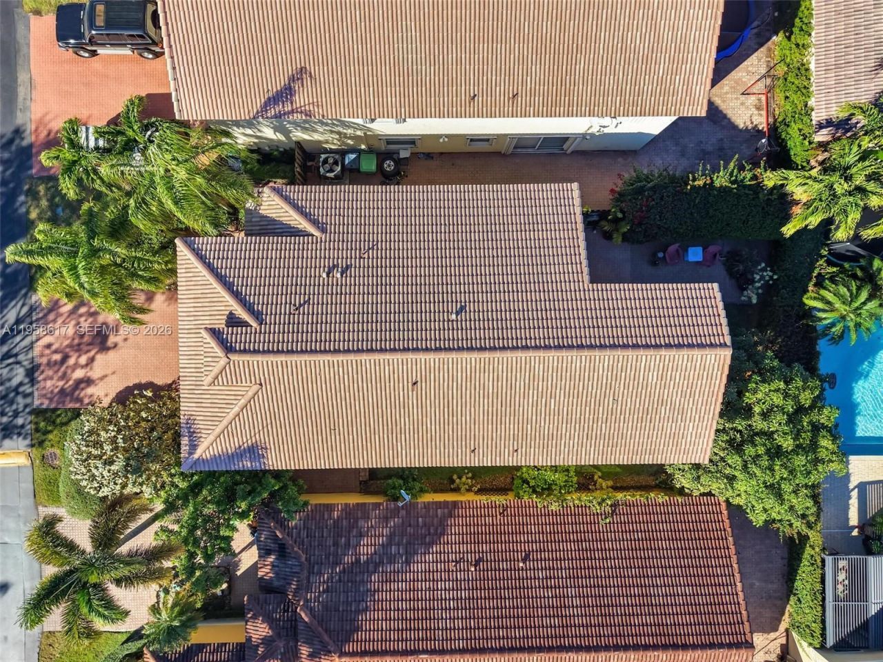 5337 NW 113th Pl, Doral, FL 33178 Photo