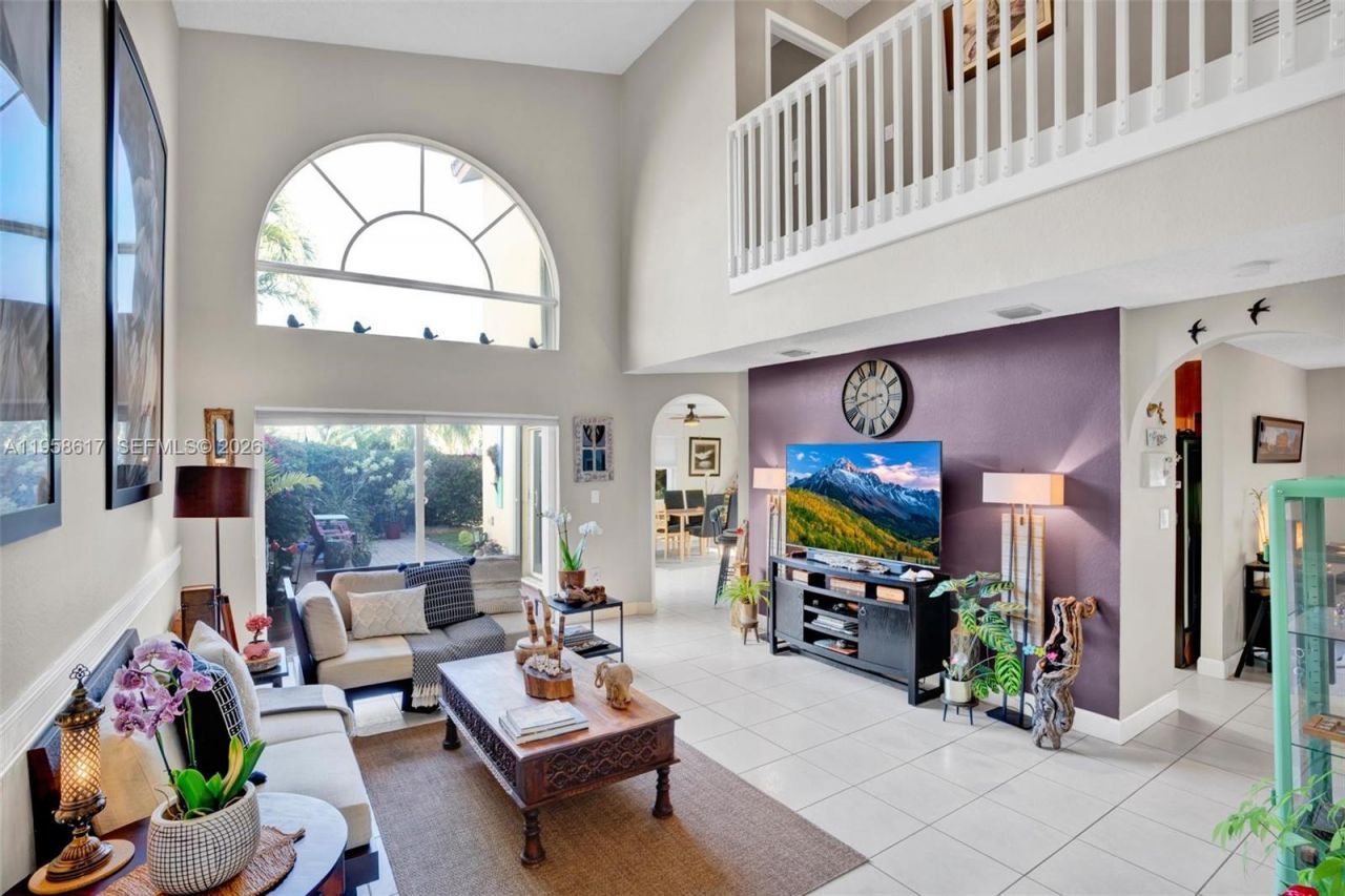 5337 NW 113th Pl, Doral, FL 33178 Photo