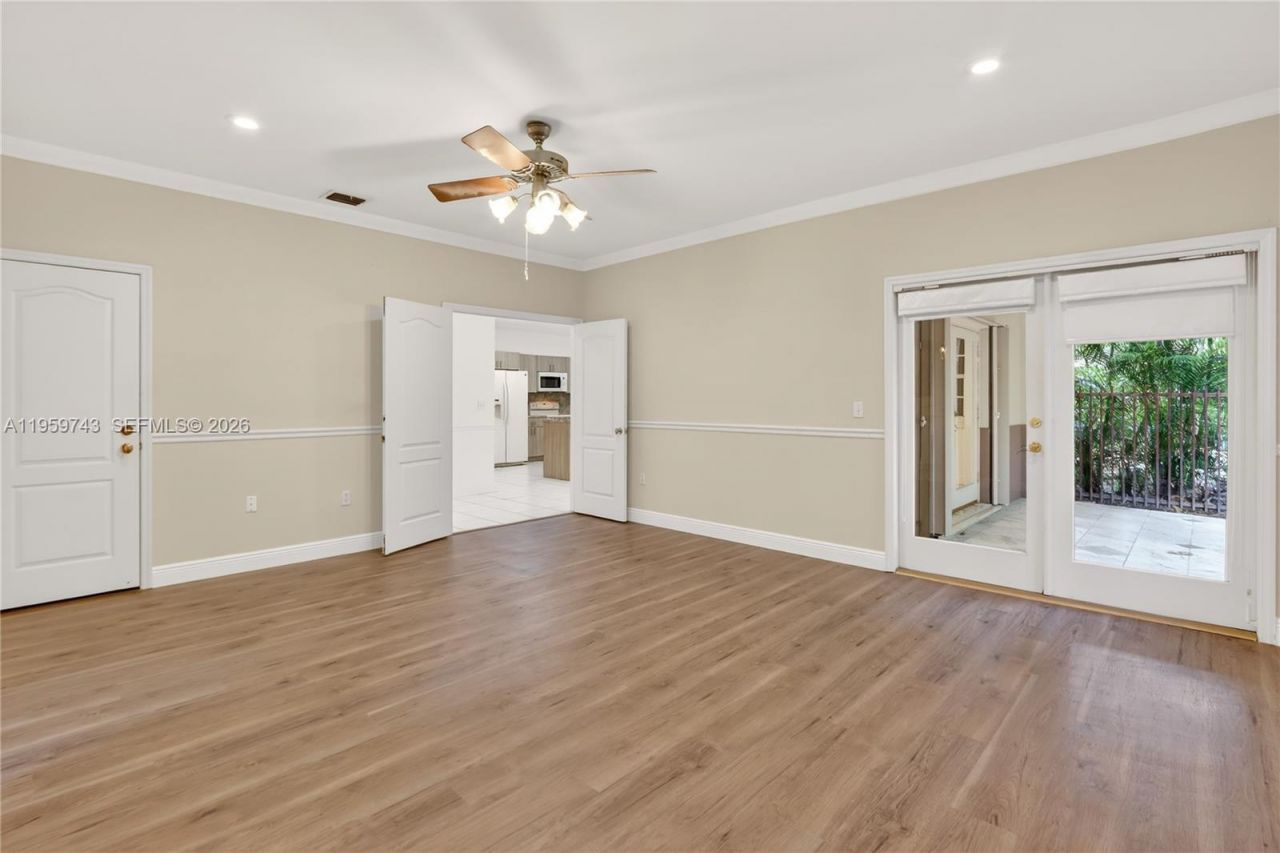 159 SW 25th Rd, Miami, FL 33129 Photo