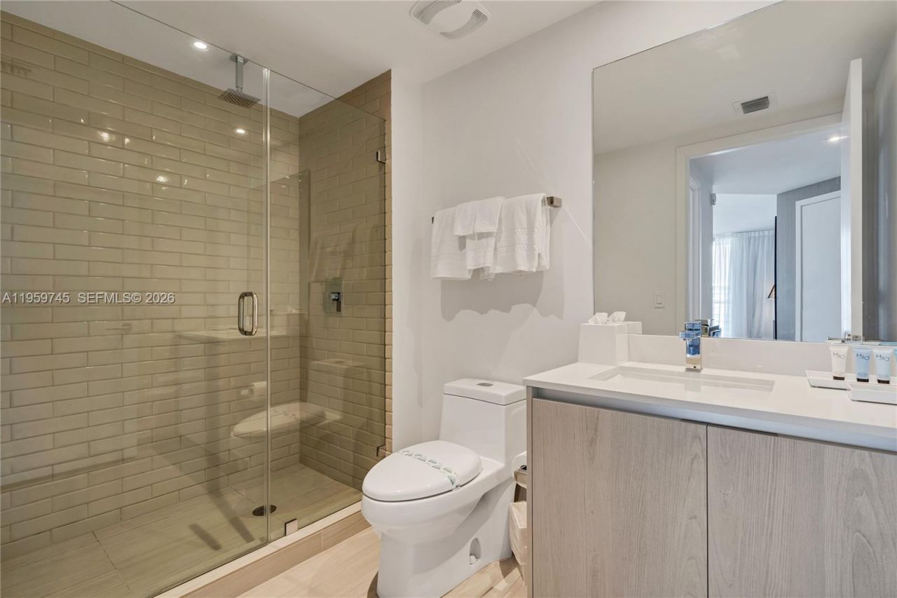 4010 S Ocean Dr, Unit R2301, Hollywood, FL 33019 Photo