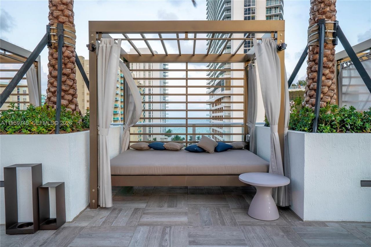 4010 S Ocean Dr, Unit R2301, Hollywood, FL 33019 Photo