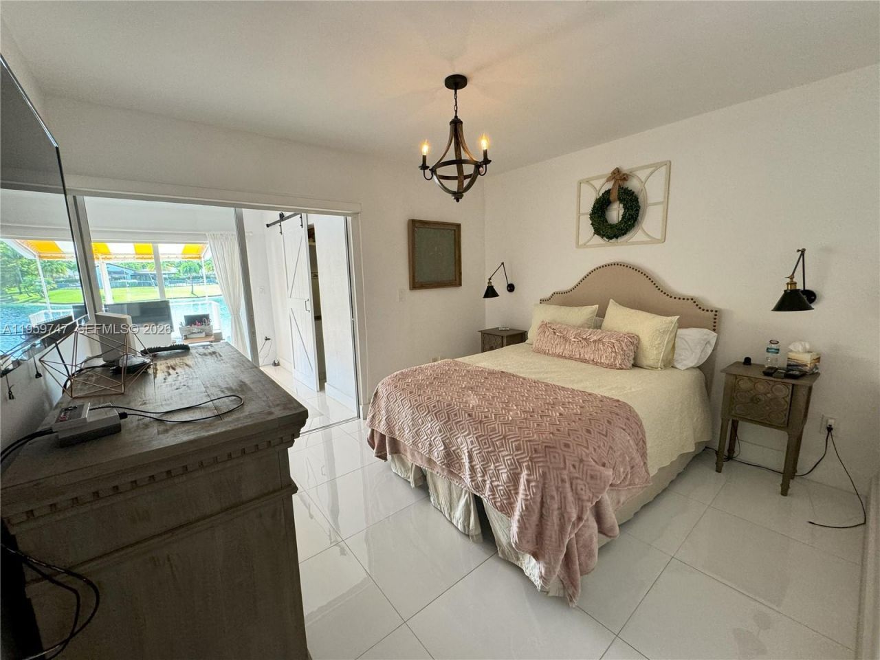 7002 Holly Rd, Miami Lakes, FL 33014 Photo