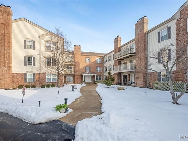 12917 Portulaca Drive, Unit 220, St Louis, MO 63146