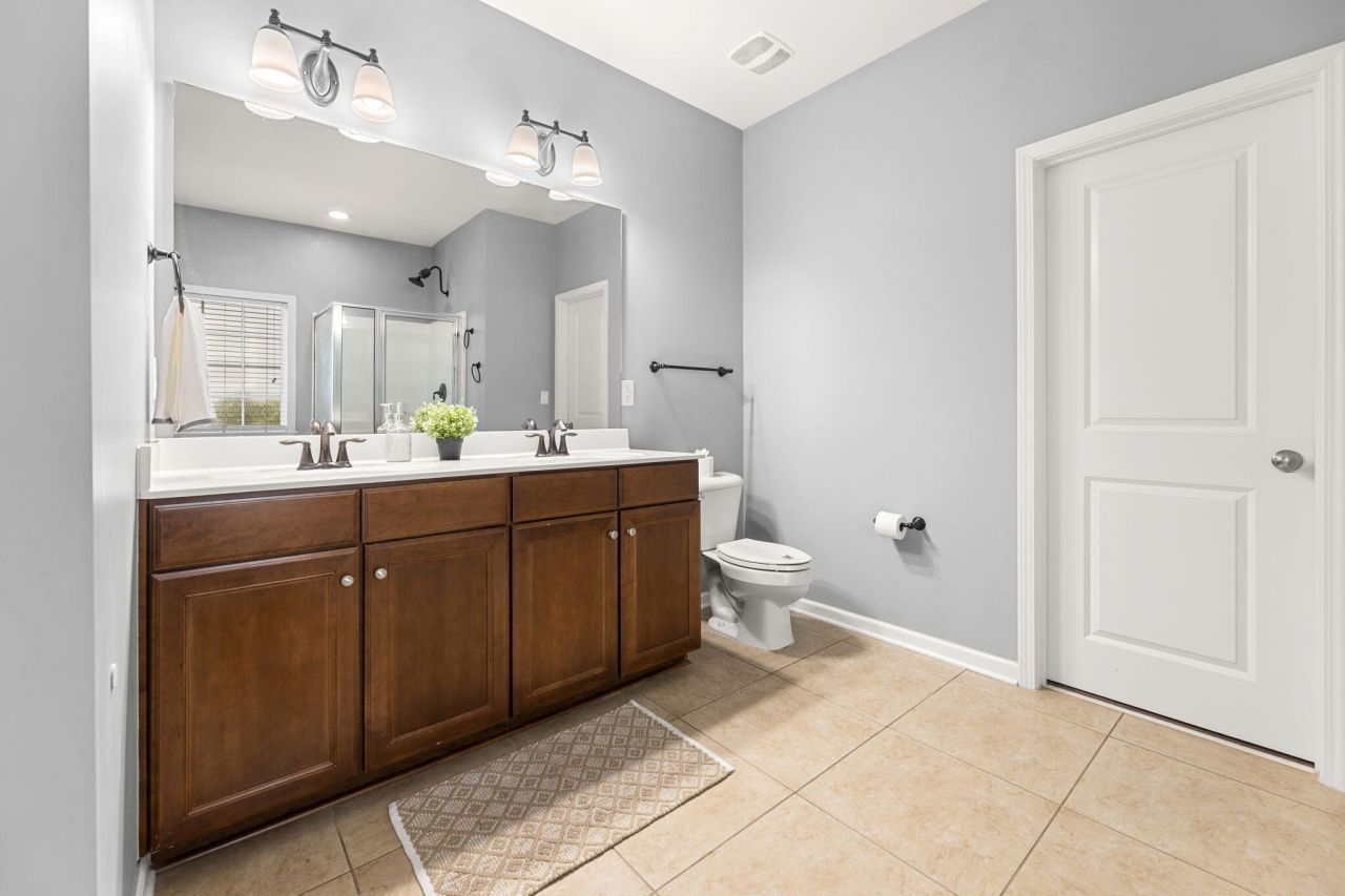 212 Mayfield Drive Photo 14