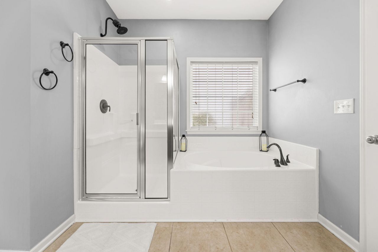 212 Mayfield Drive Photo 15