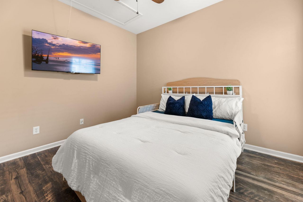 212 Mayfield Drive Photo 19