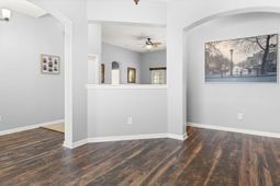 212 Mayfield Drive photo 4