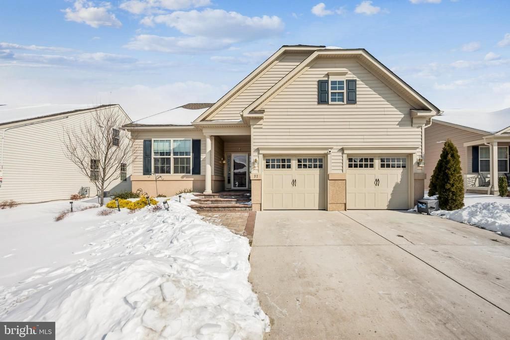 31 Ravenna Drive, West Berlin, NJ 08091 Main Photo