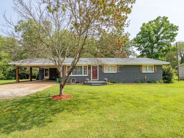 5011 SUNNY ACRES DR, Waynesboro, TN 38485