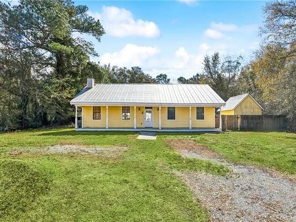 102 EMERALD Street, Slidell, LA 70460