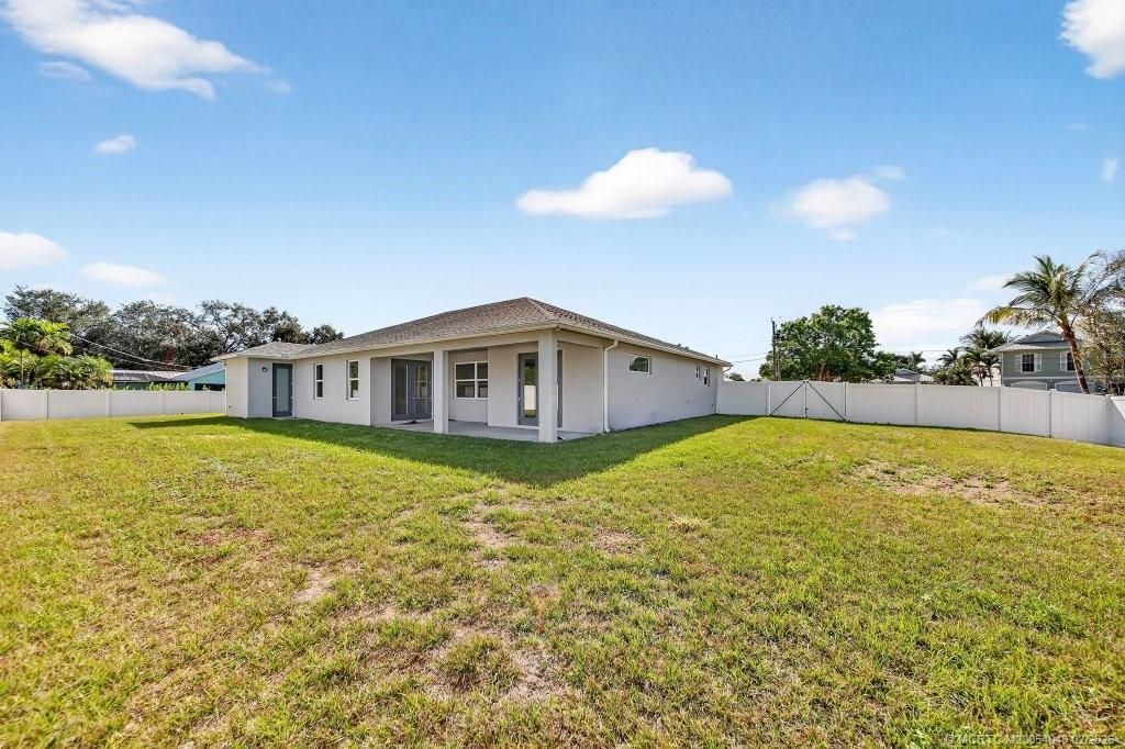 2017 SW Justison Avenue, Port Saint Lucie, FL 34953 Photo