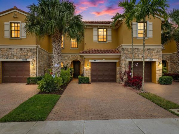 10457 Wellington Parc Drive, Wellington, FL 33449