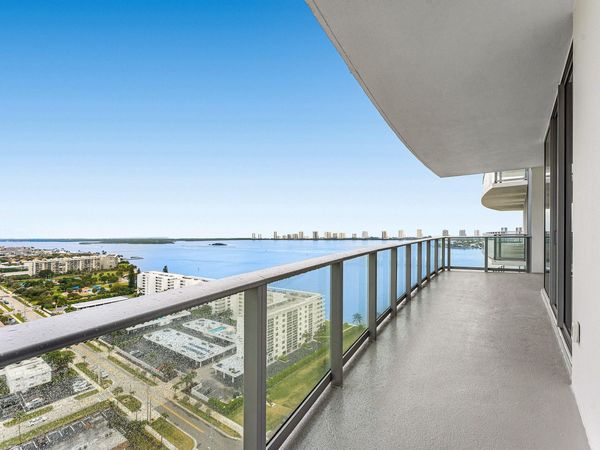 220 Lake Shore Drive, Unit 2005, Lake Park, FL 33403