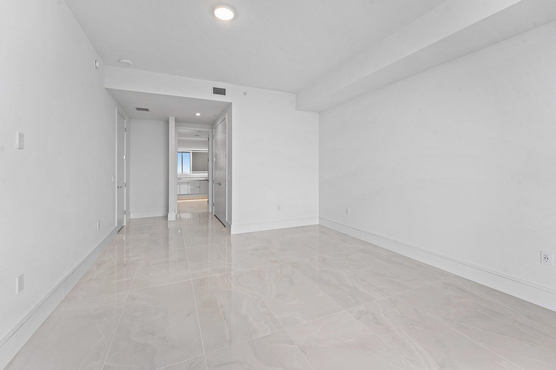 220 Lake Shore Drive, Unit 2005, Lake Park, FL 33403 Photo