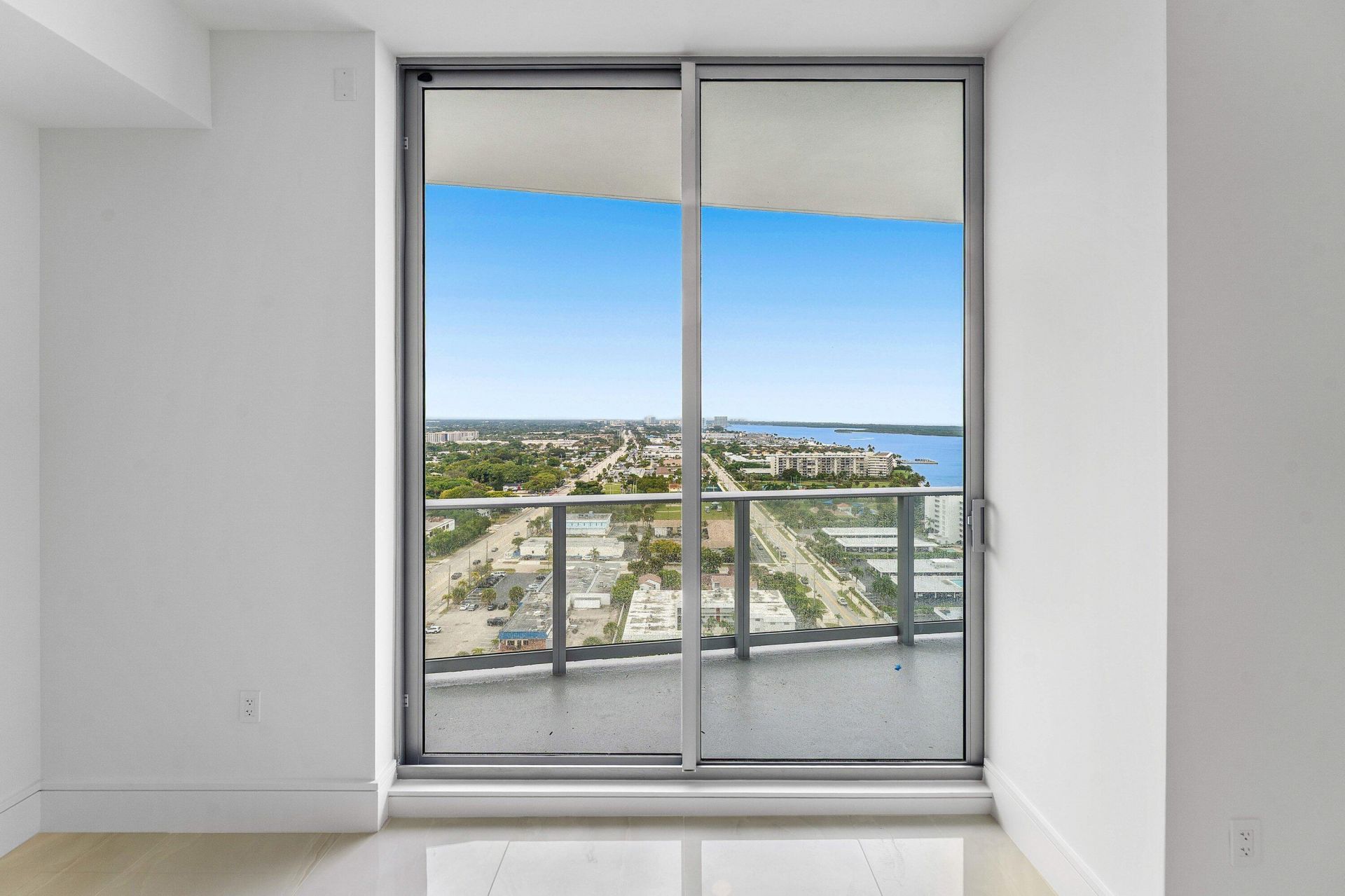 220 Lake Shore Drive, Unit 2005, Lake Park, FL 33403 Photo