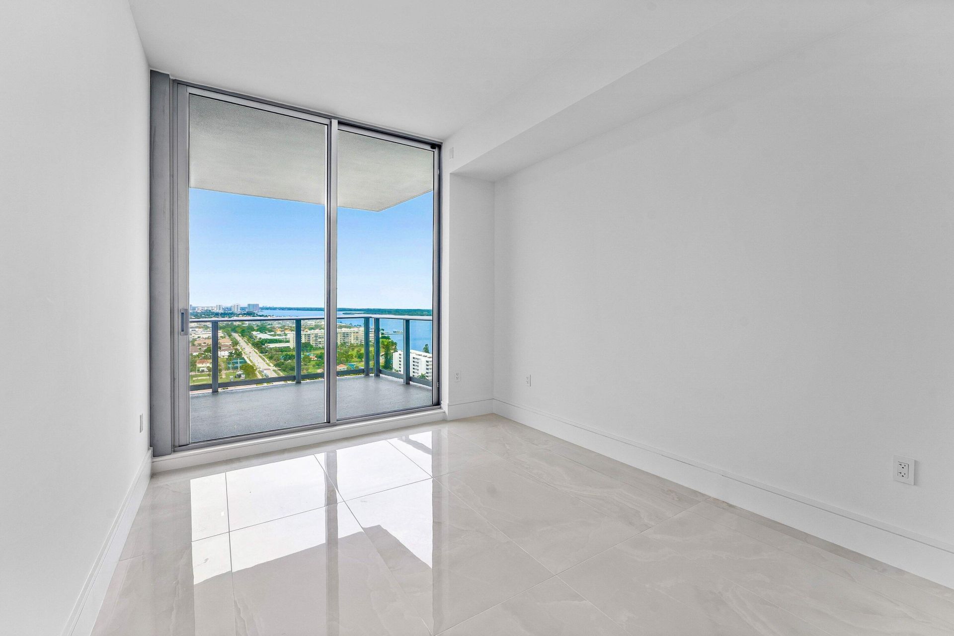 220 Lake Shore Drive, Unit 2005, Lake Park, FL 33403 Photo