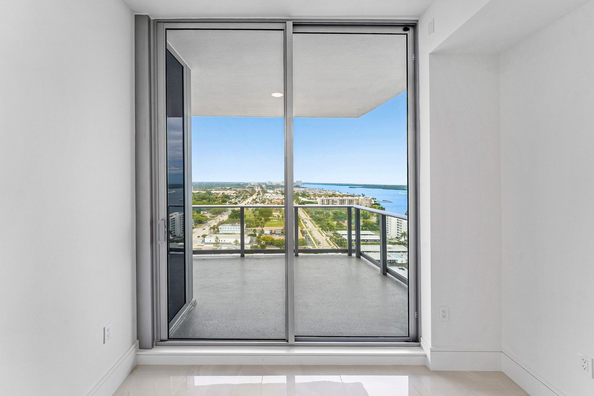 220 Lake Shore Drive, Unit 2005, Lake Park, FL 33403 Photo