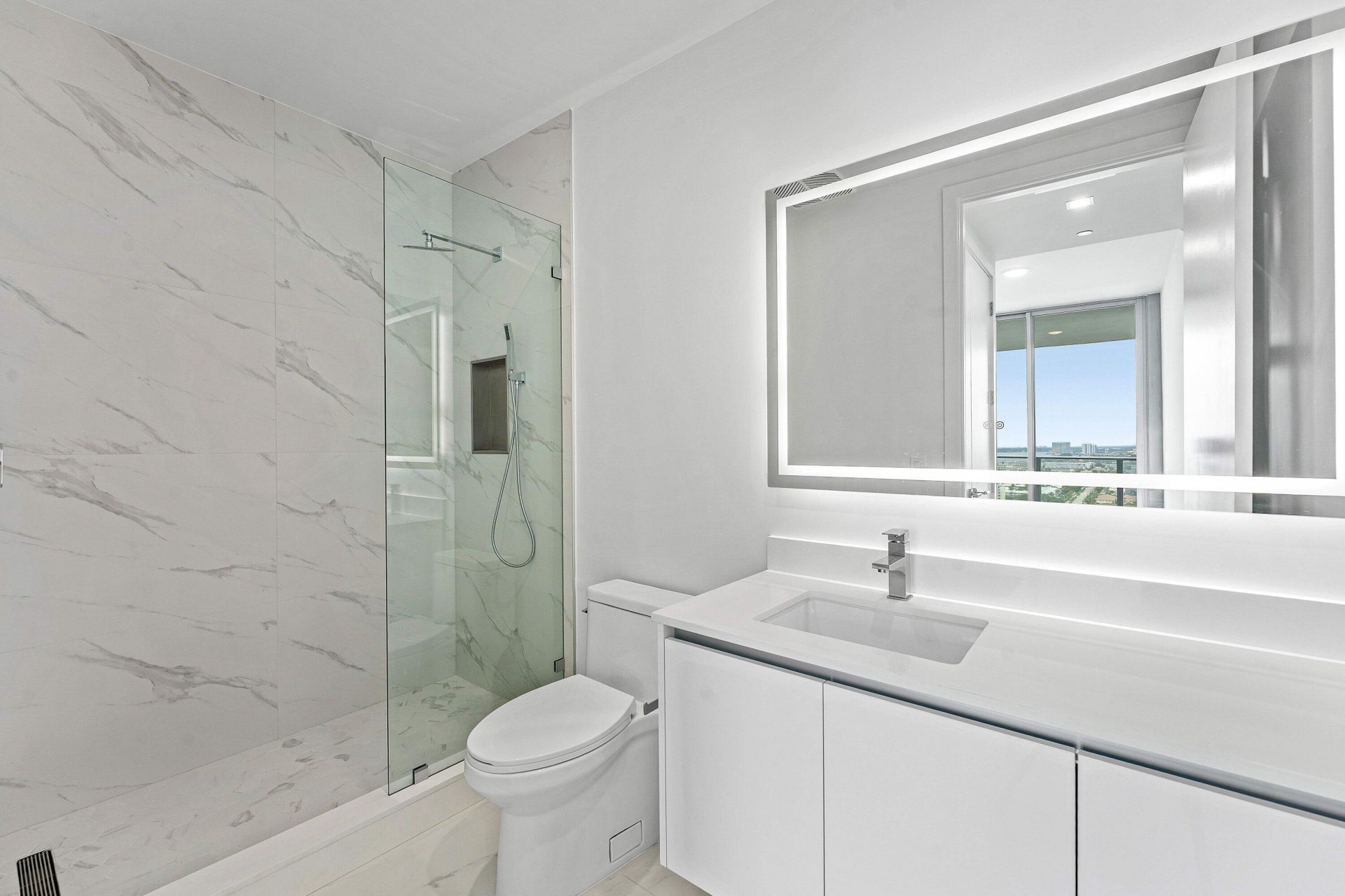 220 Lake Shore Drive, Unit 2005, Lake Park, FL 33403 Photo