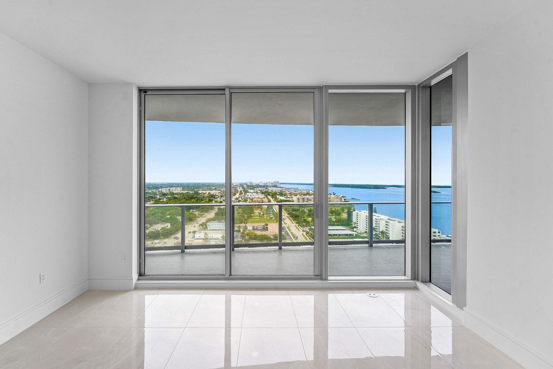 220 Lake Shore Drive, Unit 2005, Lake Park, FL 33403 Photo