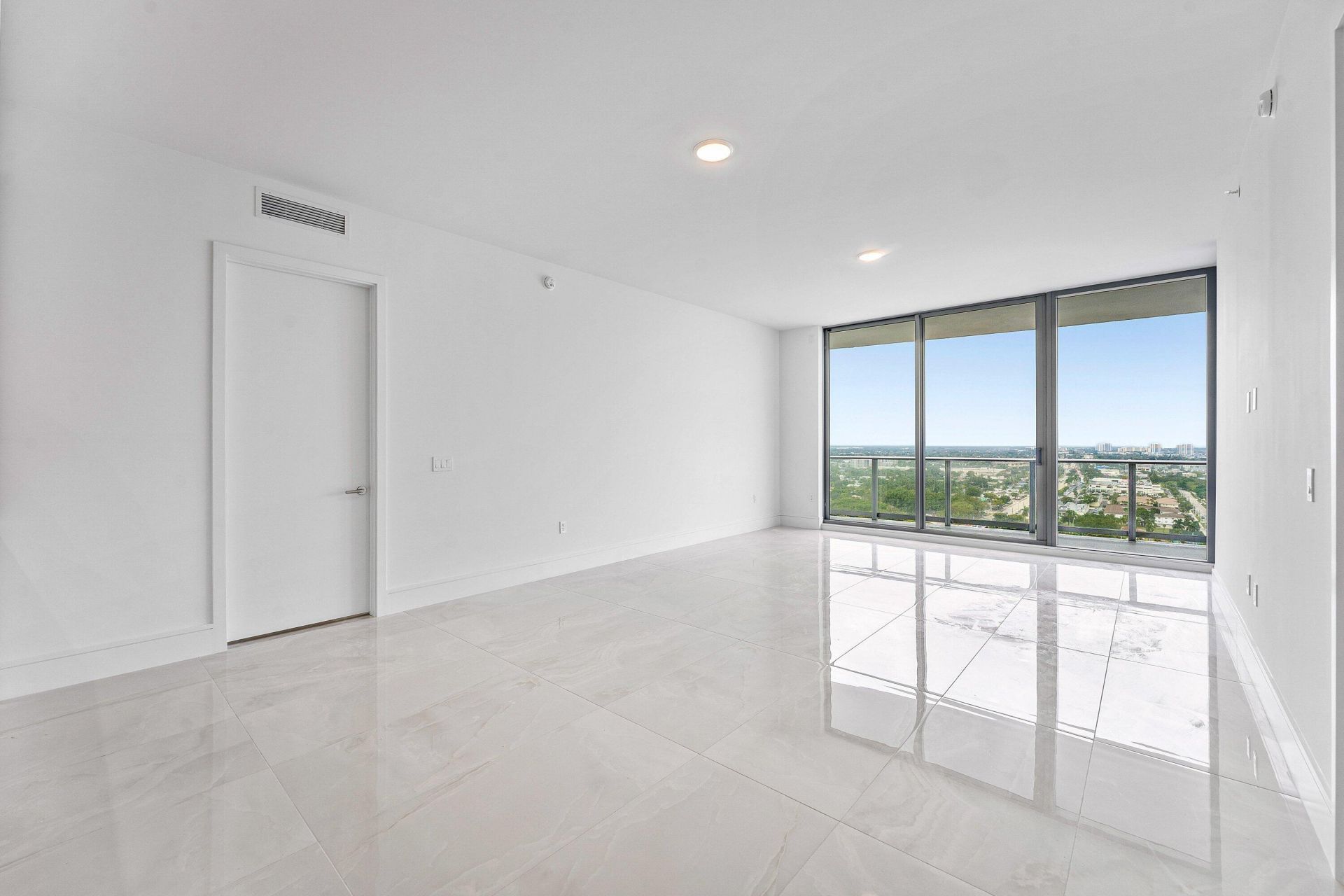 220 Lake Shore Drive, Unit 2005, Lake Park, FL 33403 Photo