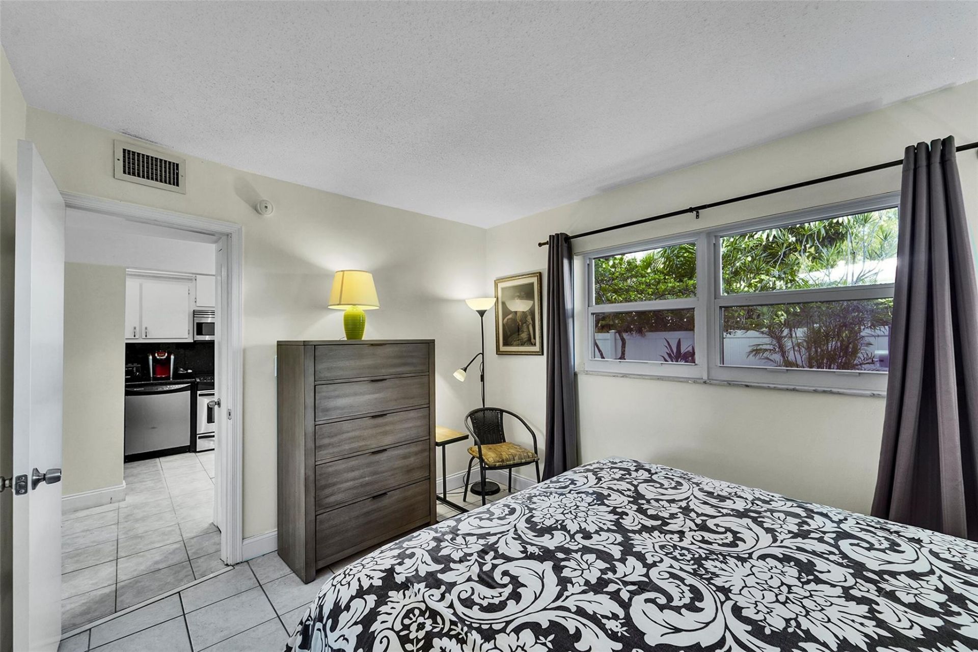 1439 S Ocean Boulevard, Unit 105, Lauderdale by the Sea, FL 33062 Photo