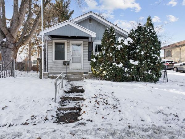 553 White Bear Avenue N, Saint Paul, MN 55106